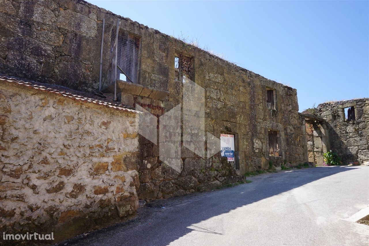 Moradia Rústica T0 Venda em São Miguel do Outeiro e Sabugosa,Tondela