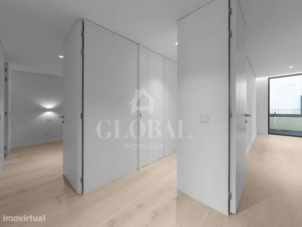 Apartamento T4 Vila Nova de Gaia-17