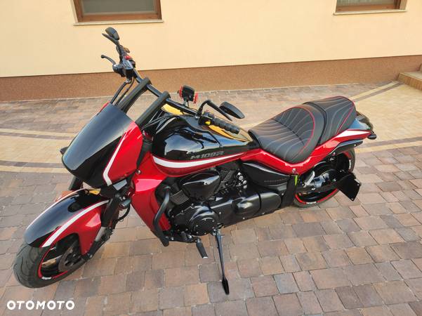 Suzuki Intruder - 6