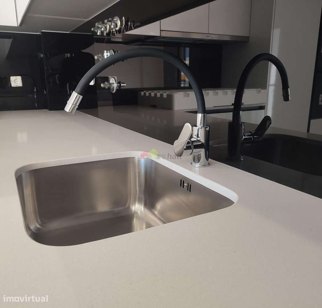 Duplex T2 c/ garagem e arrecadação em Vale de Milhaços - Grande imagem: 4/20