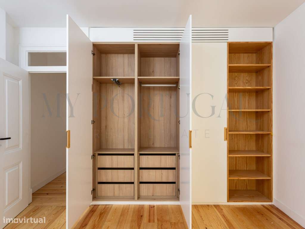 Conforto Urbano num T1 totalmente remodelado com varanda no coração...-16