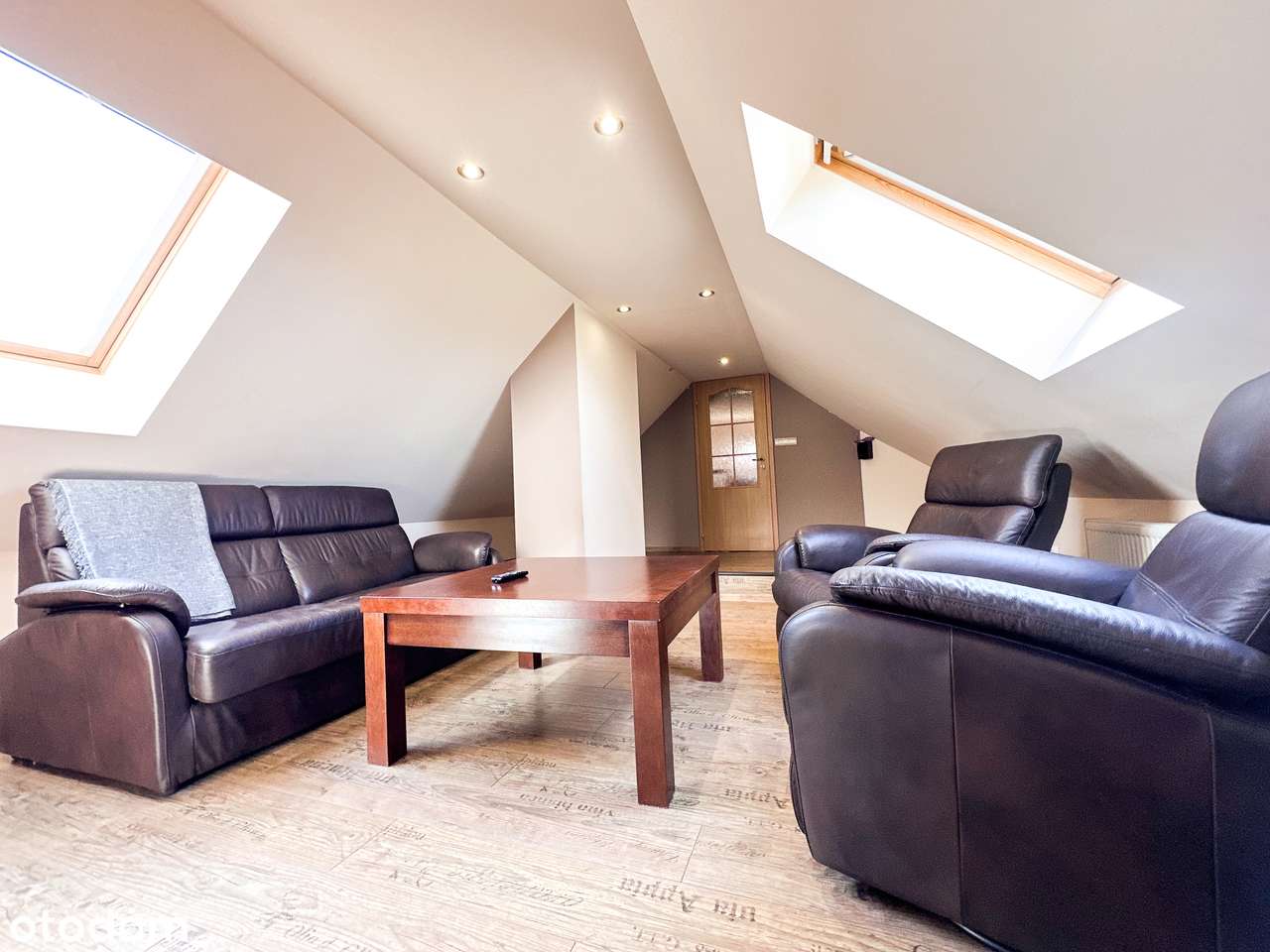 Przestronny dom wolnostojący z ogrodem | 195 m² | Węgry k. Wrocławia-11