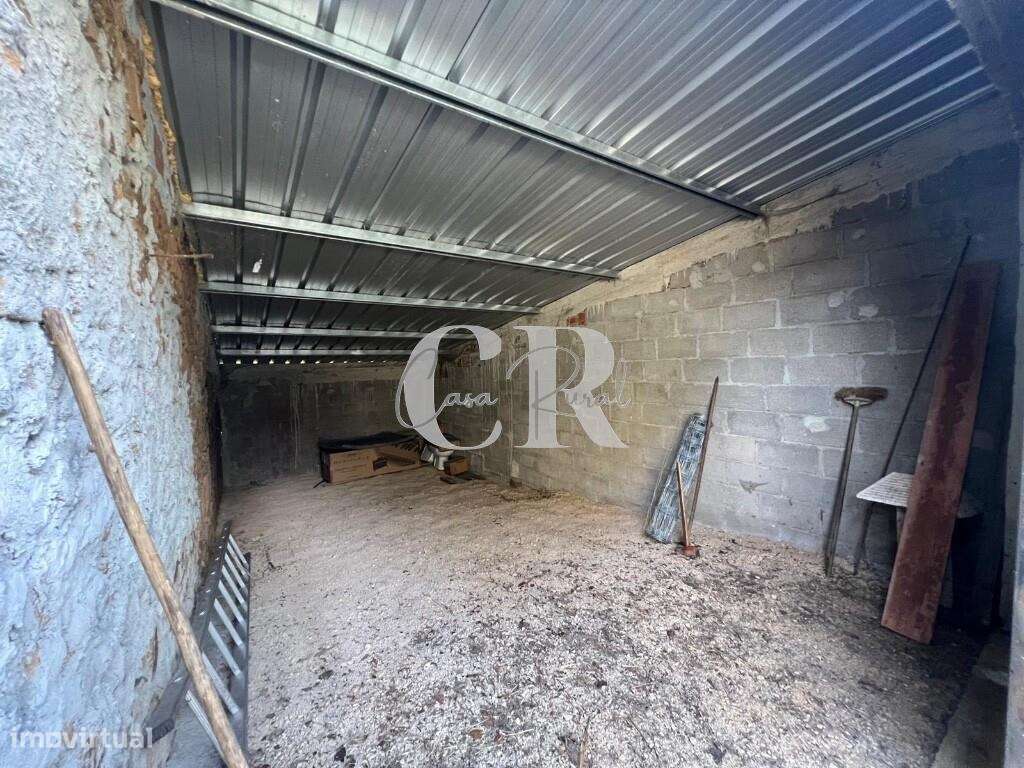 Casa em pedra (parcial) com jardim e vistas - Grande imagem: 5/19