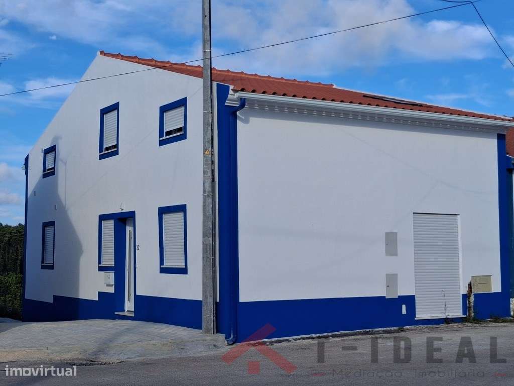 Moradia T3 totalmente remodelada perto das praias-25