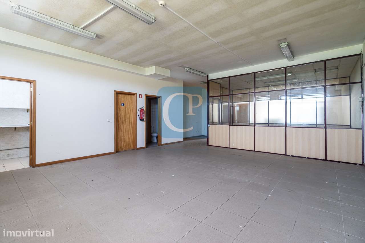 Loja Comercial em São Mamede de Infesta - Grande imagem: 5/18