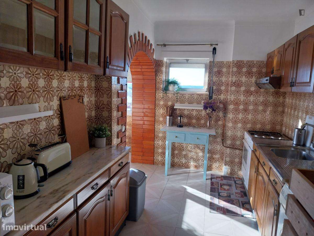 Quarto - localizado em Montes Claros Coimbra - Grande imagem: 5/9