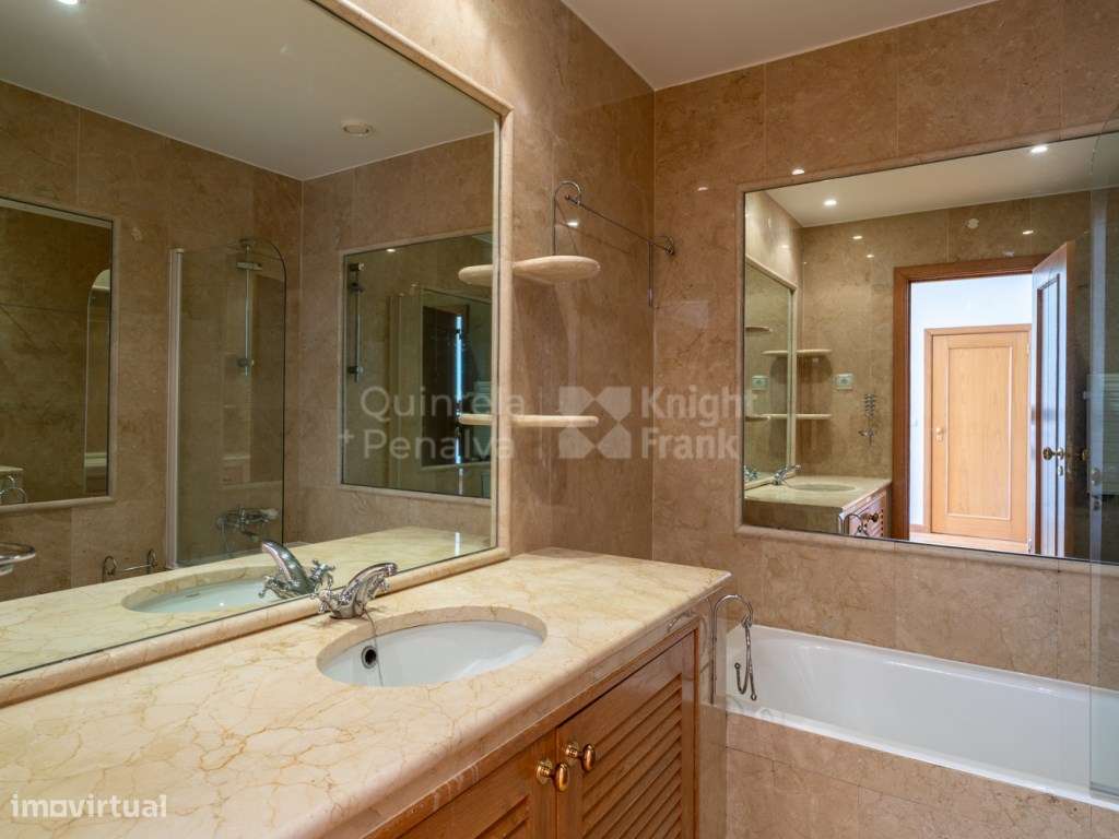 Apartamento T3 duplex com piscina no Monte Estoril, Cascais-21