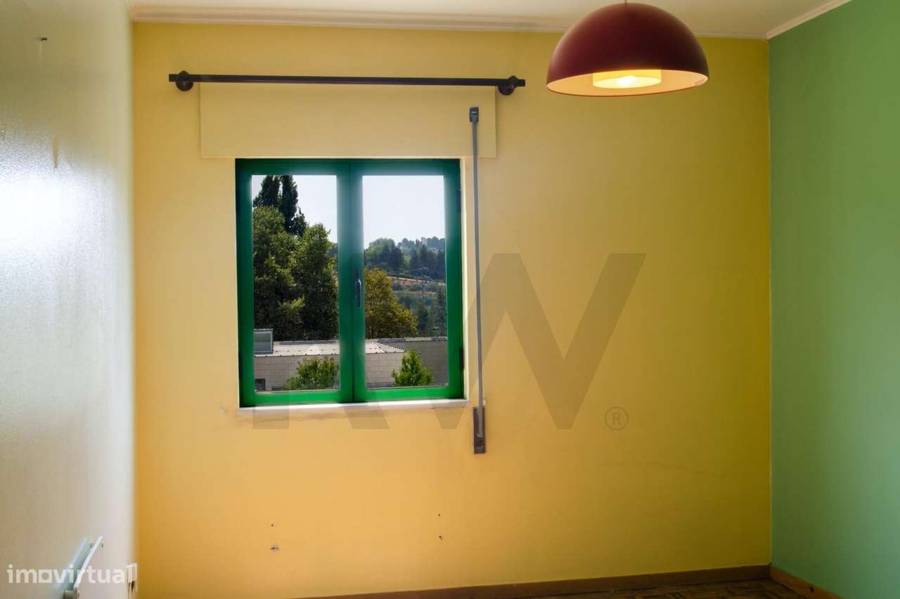 Apartamento T4 com varanda no Bairro da Araucária – Vila Real — UTAD - Grande imagem: 5/13