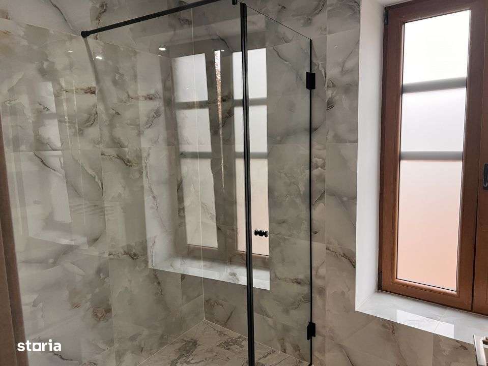 garsoniera lux  tip studio ultracentral aproape de Spital - Imagine principală: 5/7