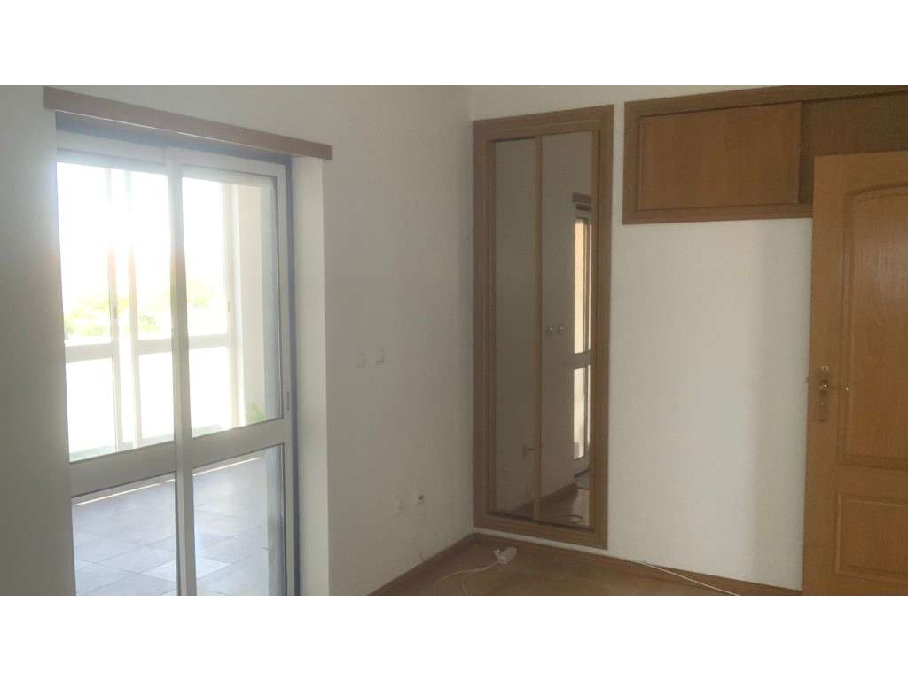 T3 Duplex com Garagem box, Terraços, Suite - Seminovo-22
