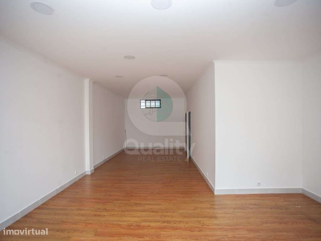 Estabelecimento comercial numa zona Privilegiada do Barreiro - Grande imagem: 4/11