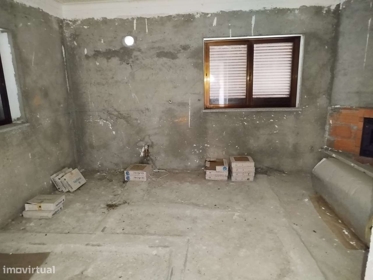 Moradia e Terreno - Pindelo dos Milagres-8