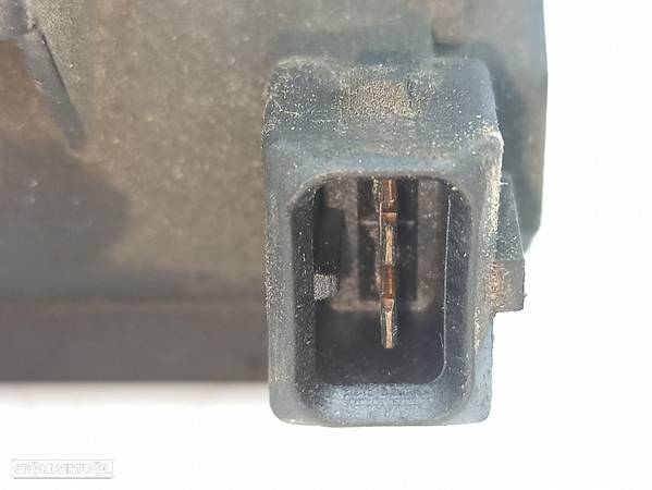 Valvula Turbo / Solenoide Volkswagen Passat (3B2) - 4