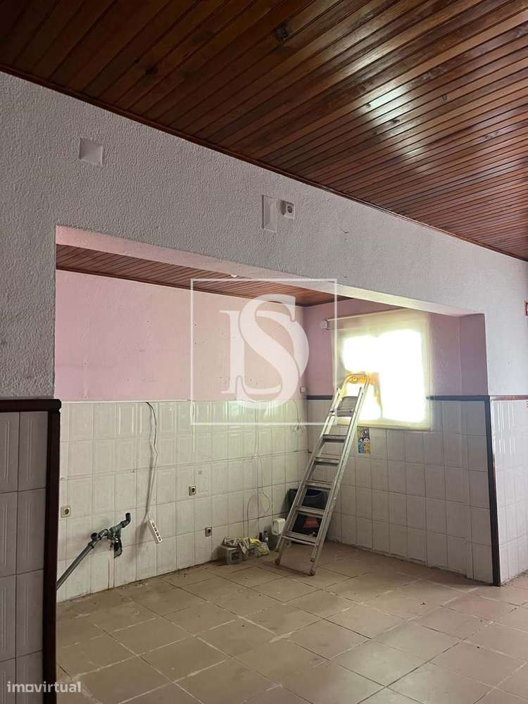 Moradia T3 - Comércio e Habitação - Bicas - Abrantes-8