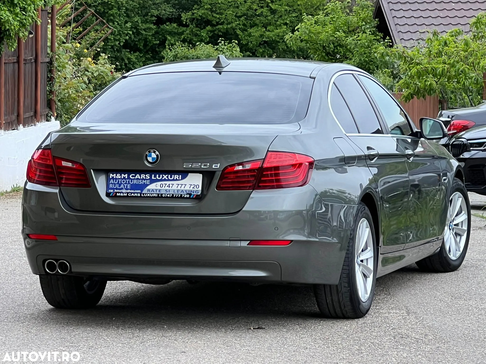 BMW Seria 5 520d Aut. Luxury Line - 27