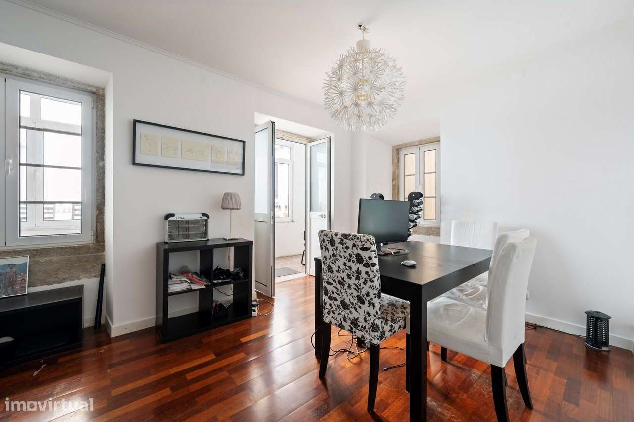 Apartamento T2+1 com 50 m² de Logradouro privativo e garagem, Lisboa-33