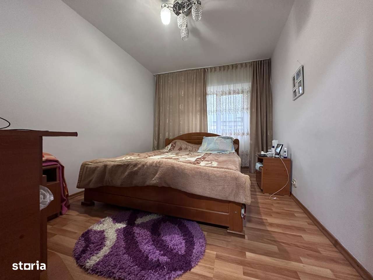 Apartament spațios cu 4 camere de vânzare!-3