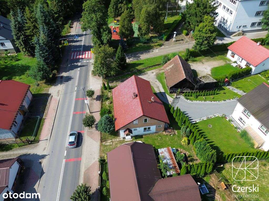 Dom w centrum Gdowa z dodatkowym ogrodem-3