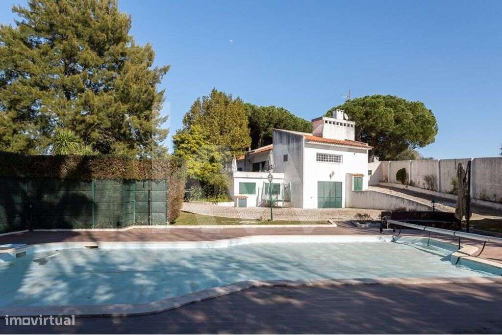 Sesimbra | Moradia T5 a 5 min da praia, com piscina aquecida e capela - Grande imagem: 5/49