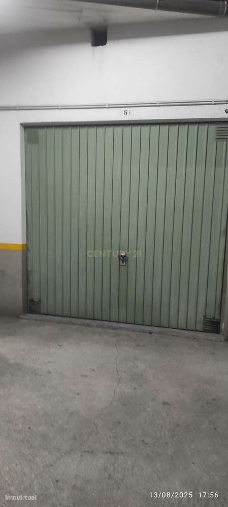 Garagem com 25m² na Rua da Paz, Nº5, em Bom Sucesso, Alverca do Ribate - Grande imagem: 5/11