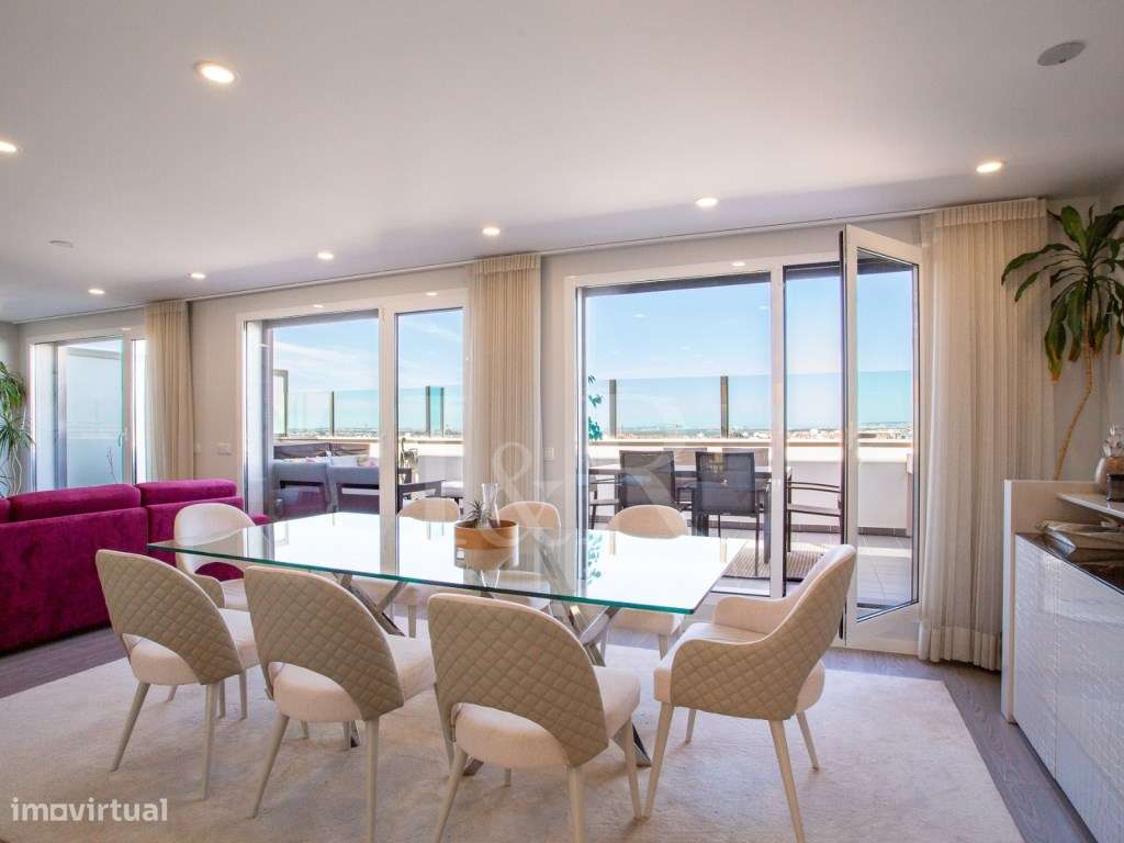 Apartamento T4 duplex com terraço e garagem no Montijo - Grande imagem: 2/53