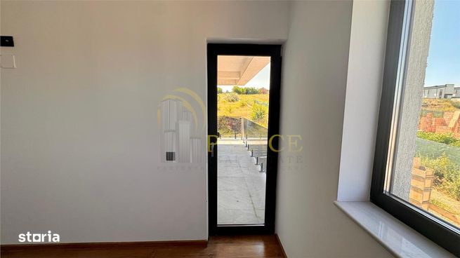 Casa single de vanzare in Rediu, design mediteranean, panorama catre D-13