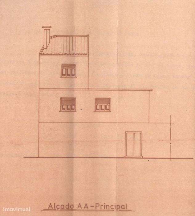 Moradia T2 com terraço e cave em Torres Novas-19