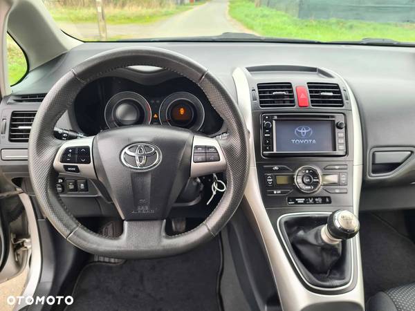 Toyota Auris 1.33 VVT-i Travel - 19