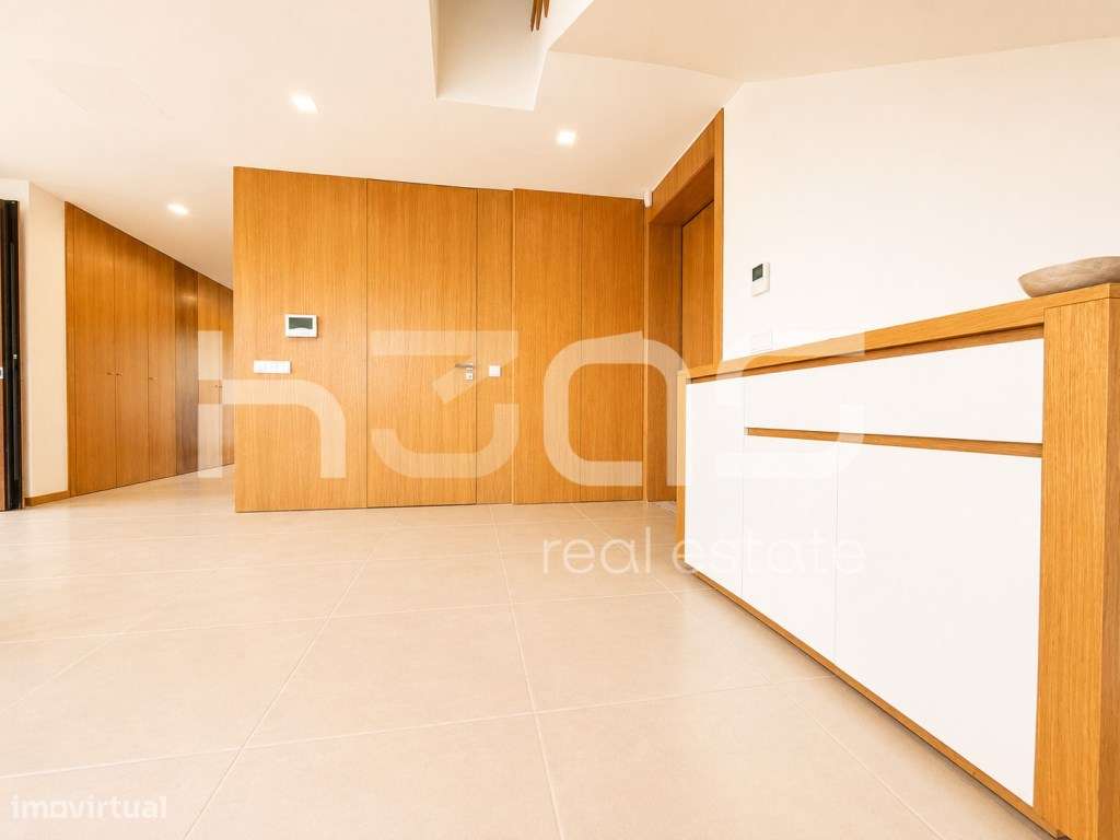 Moradia T3 Unifamiliar e Contemporânea - Vila Verde-10