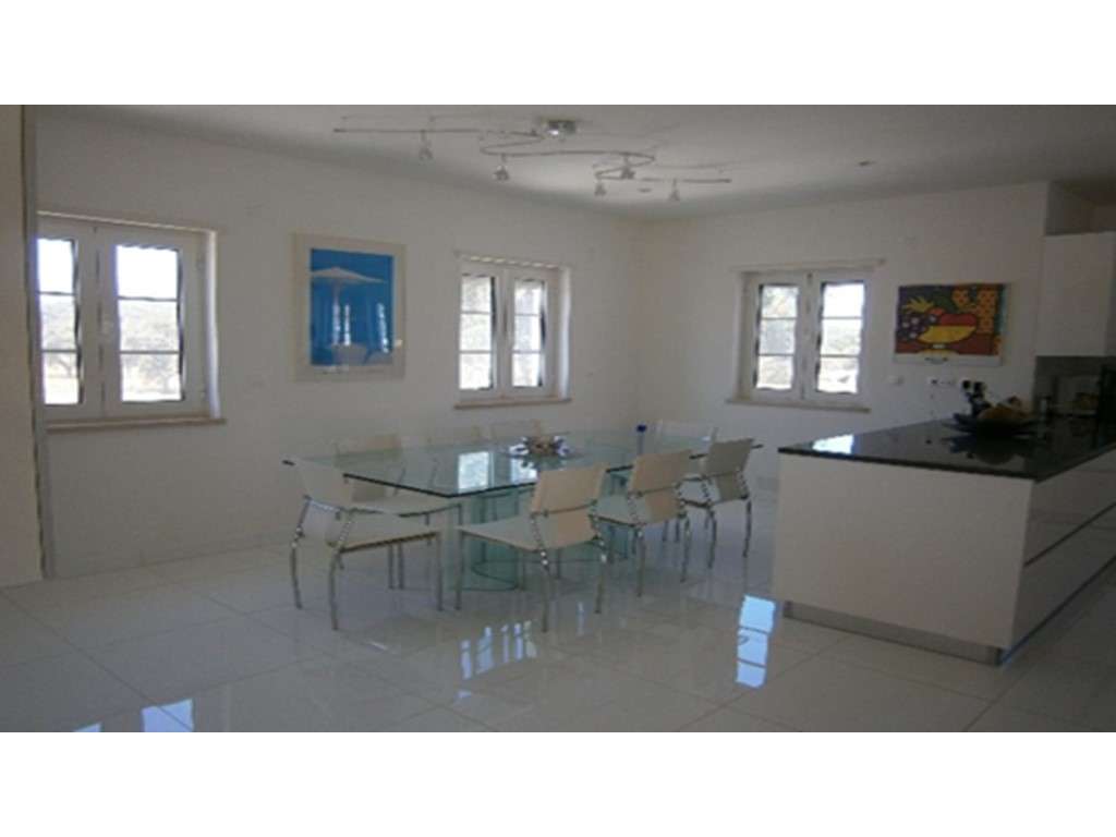 MORADIA (638 m2), Anexo (152 m2)-27