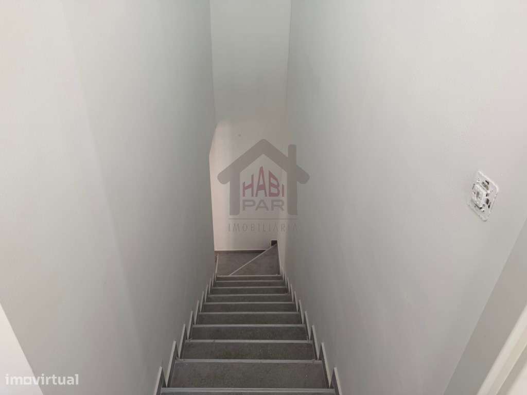 Excelente Moradia Renovada Centro Histórico de Salvaterra de Magos-32