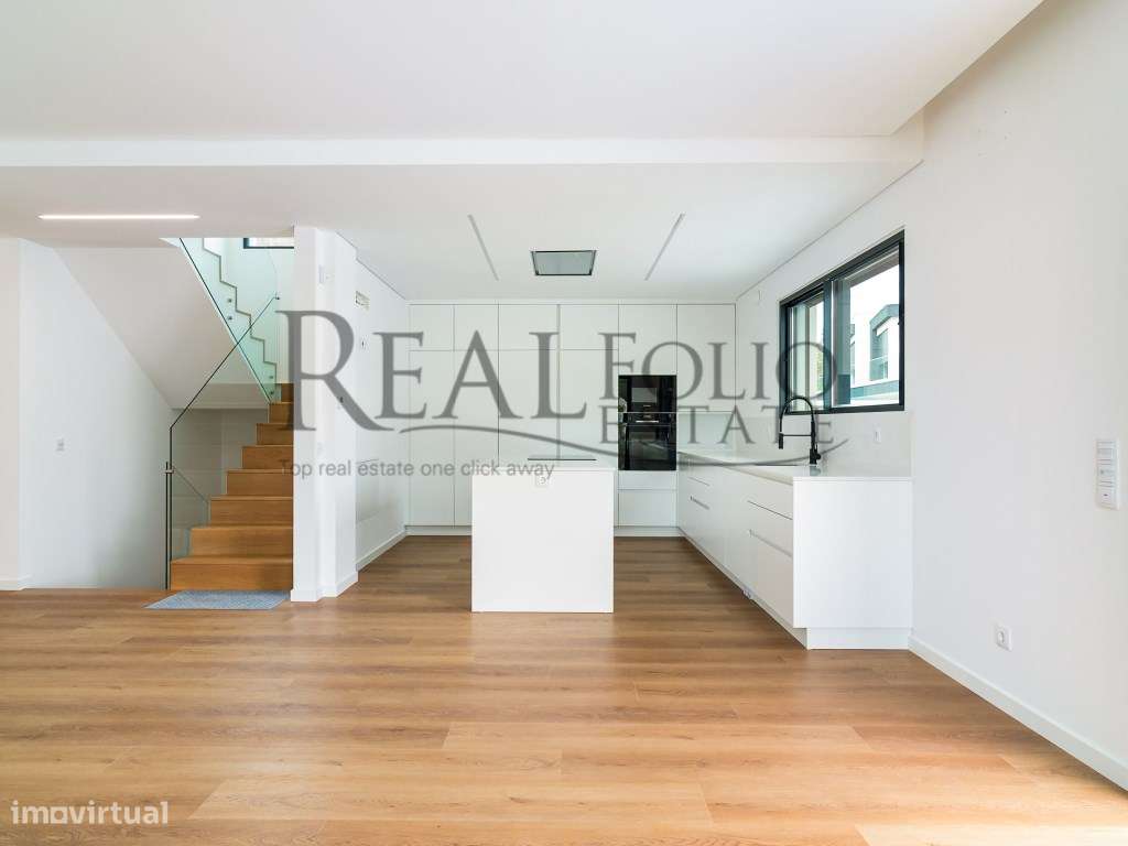 Moradia T4 Arquitetura Contemporânea Murches-5