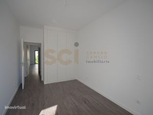 Apartamento T2 | Novo a estrear | Santa Marta Pinhal | Em...