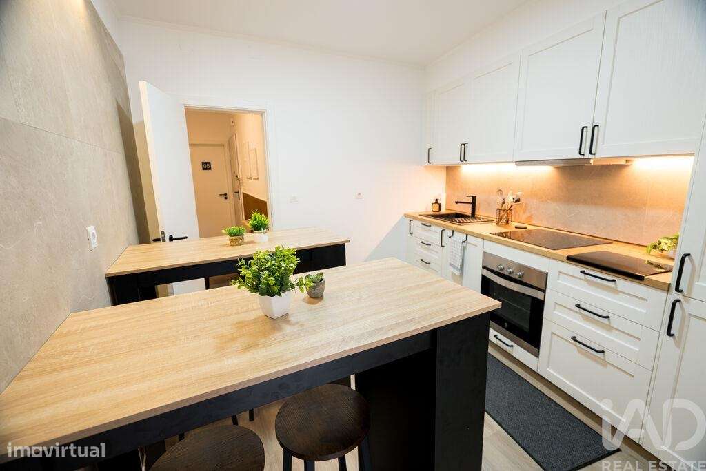 Apartamento T5 Em Barreiro E Lavradio De 107 M2