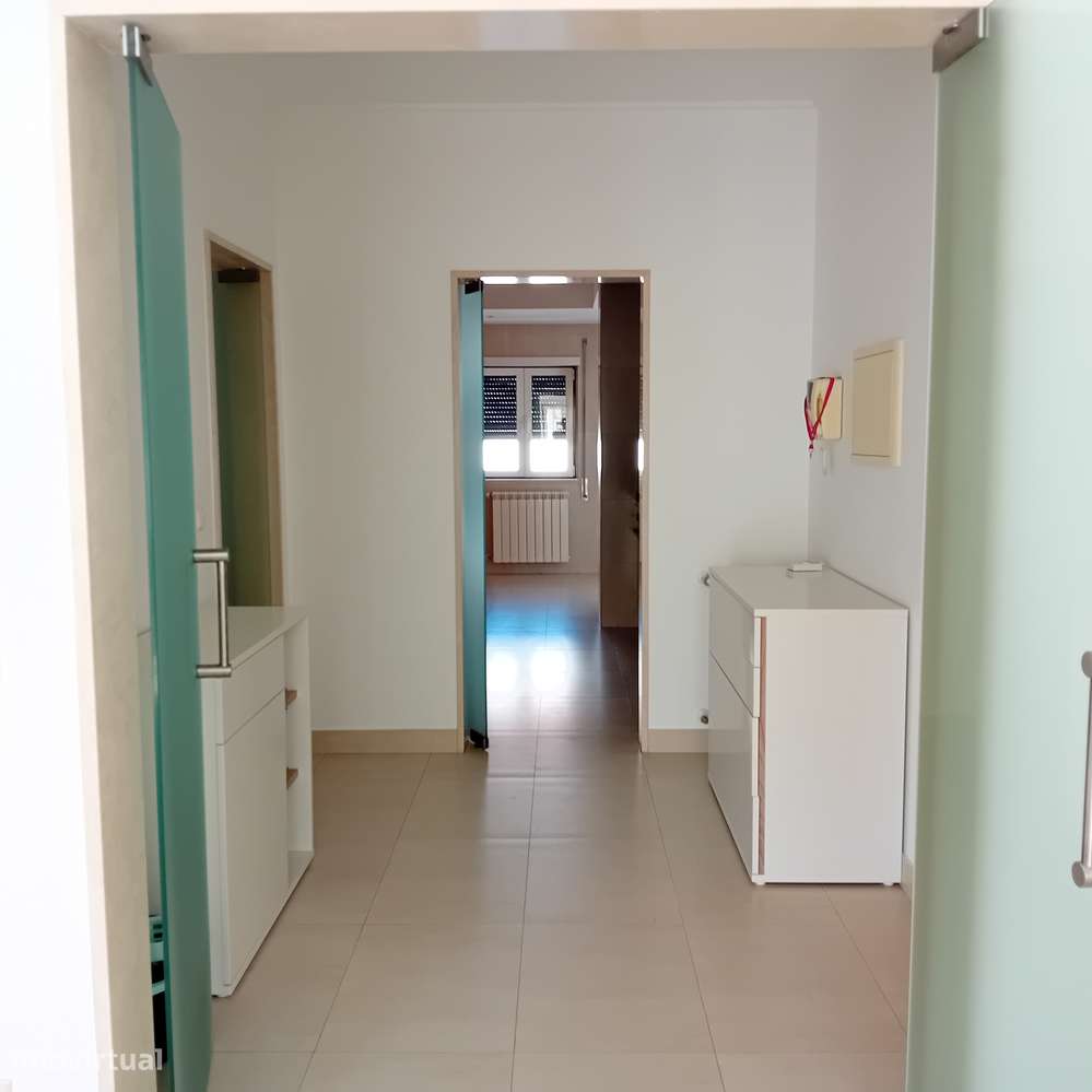 T3 com varanda, garagem e segurança em Santarém - Grande imagem: 4/19