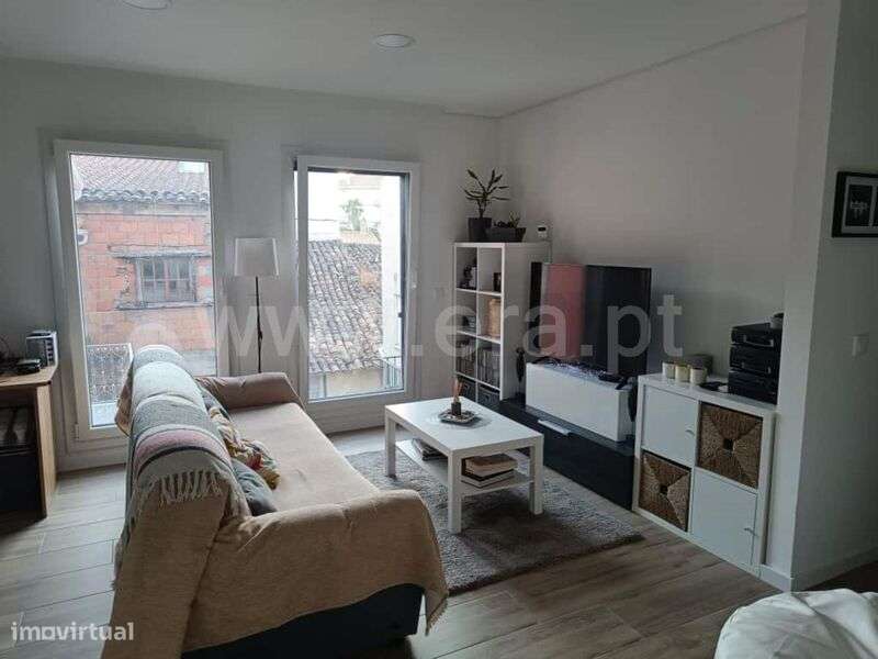 Apartamento T2 no centro Fundão - Grande imagem: 1/12