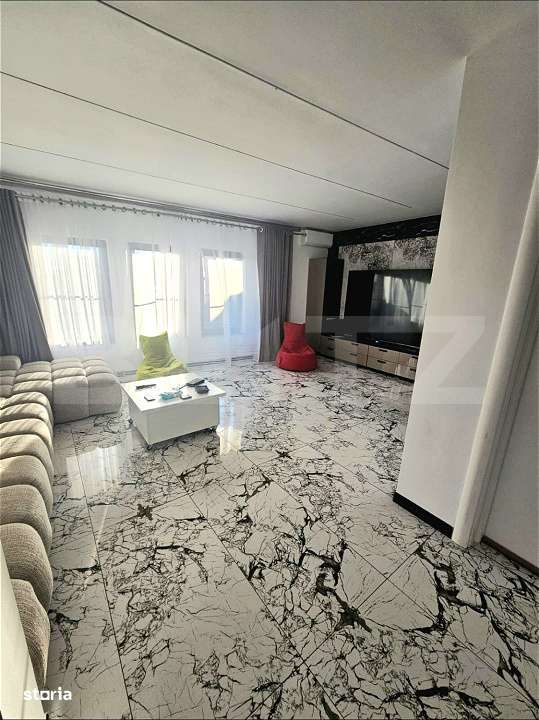 Casa de vanzare, 300 mp, zona Sud - Imagine principală: 4/19