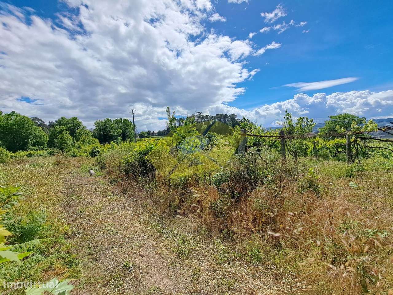 Moradia, alpendre PARA RESTAURO e terreno em Refontoura - Felgueiras-25