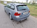 BMW Seria 3 318d DPF Touring - 5