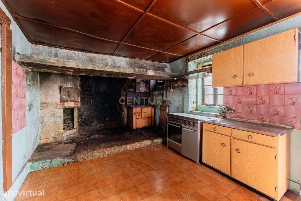 Moradia T4 com terreno - Santa Marta de Penaguião - Grande imagem: 4/26