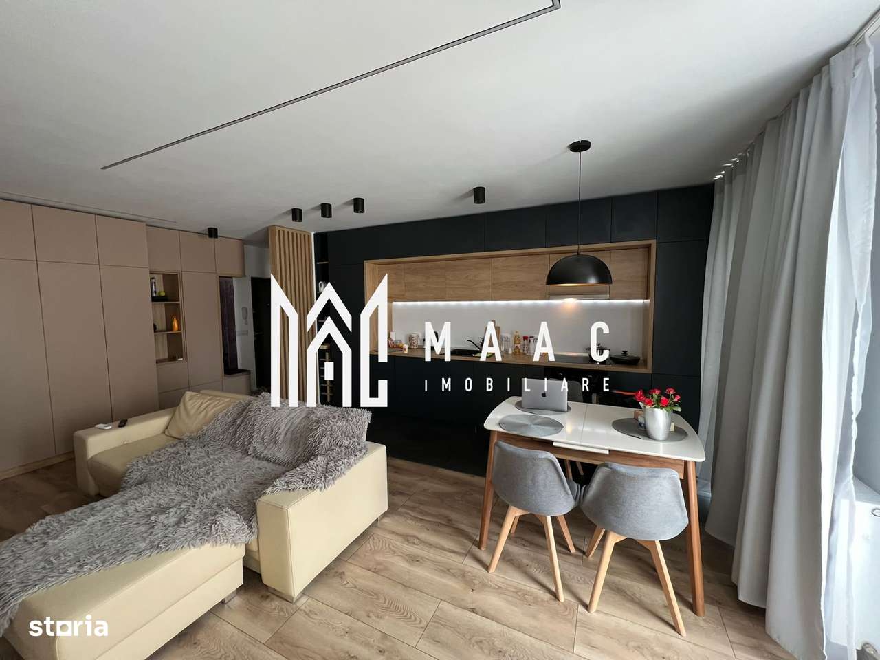 Apartament 2 camere | Garaj | Balcon | Lift | Central - Imagine principală: 5/9