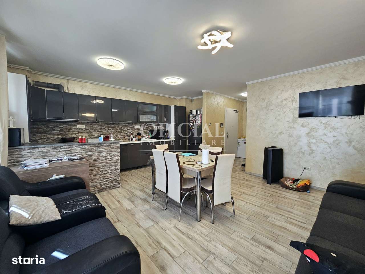 Apartament 4 Camere | 92 mp | Etaj 2 | Garaj | Zona Vivo Columna - Imagine principală: 3/9