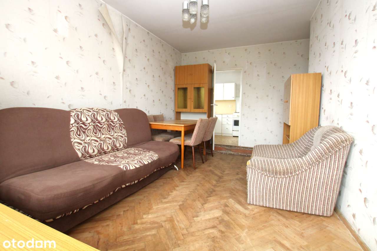 3-pokojowe **mieszkanie do remontu** w centrum miasta ul. Robotnicza-3