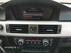 BMW Seria 3 318i - 21