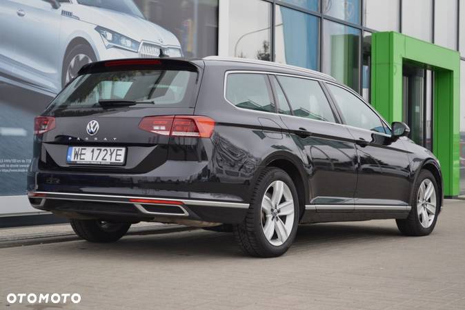 Volkswagen Passat 2.0 TSI Elegance DSG - 5