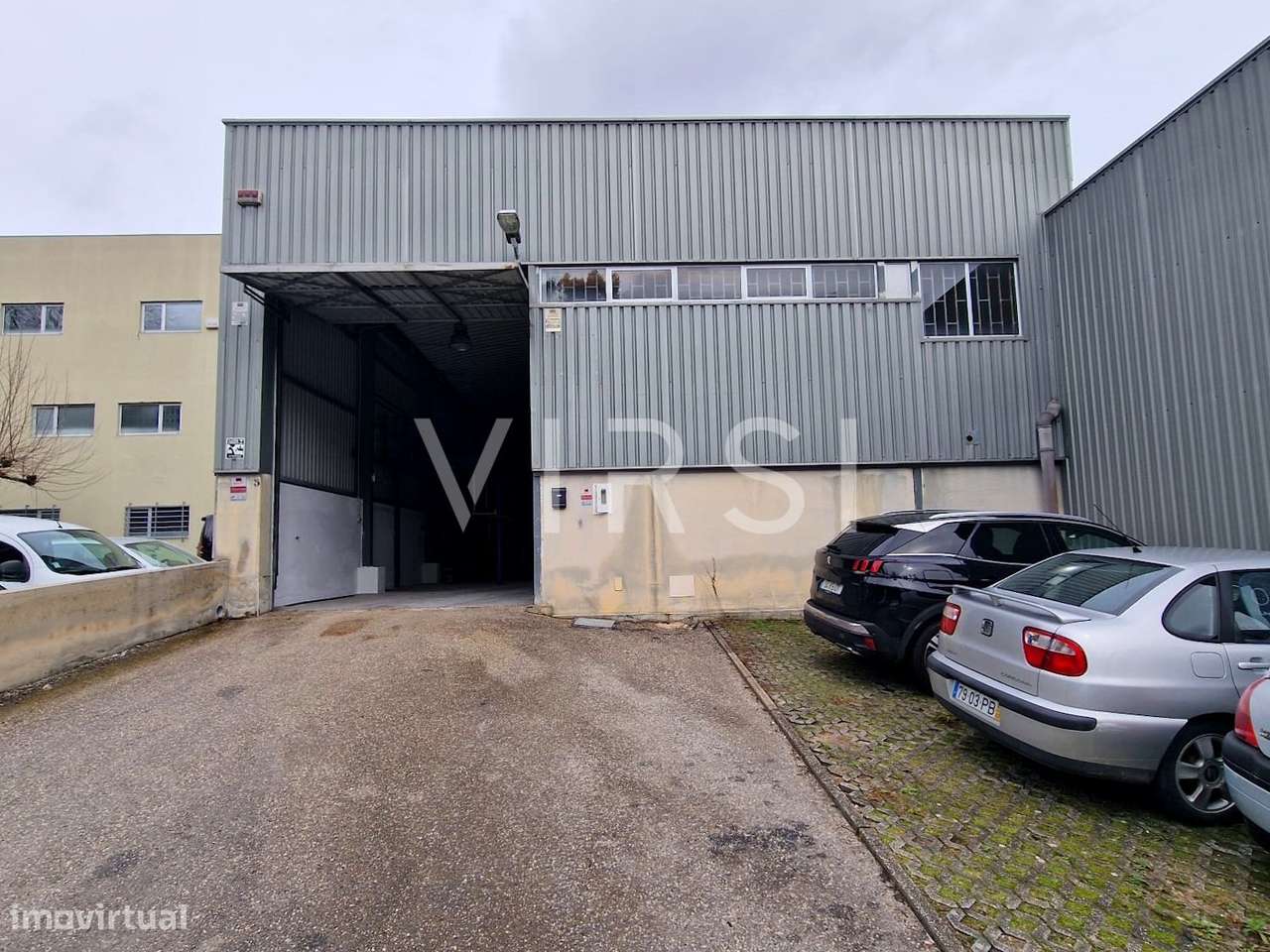 Armazém em Antanhol - estrada do Aeródromo - Grande imagem: 2/14