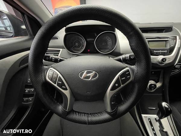 Hyundai Elantra 1.6 MPi Aut. Exclusive - 18