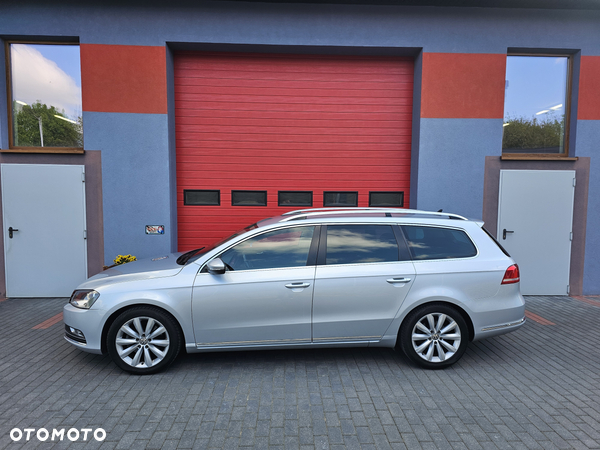 Volkswagen Passat Variant 1.6 TDI DPF BlueMotion Technology Highline - 22