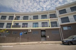 Apartamento T2 com Garagem individual 24m2 - perto das escolas e servi