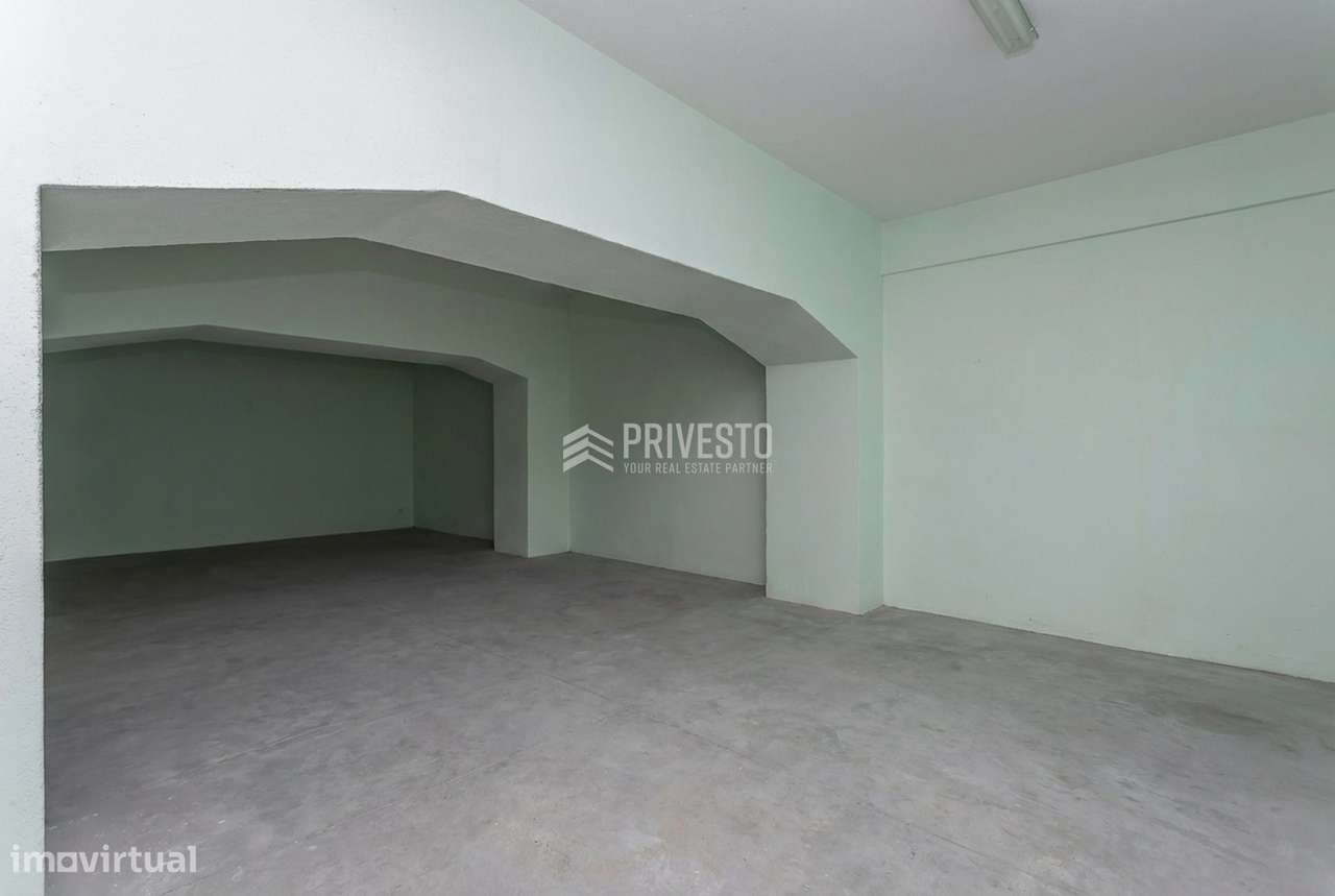 Garagem com Acesso Direto à Rua em Agualva-Cacém - Grande imagem: 4/10